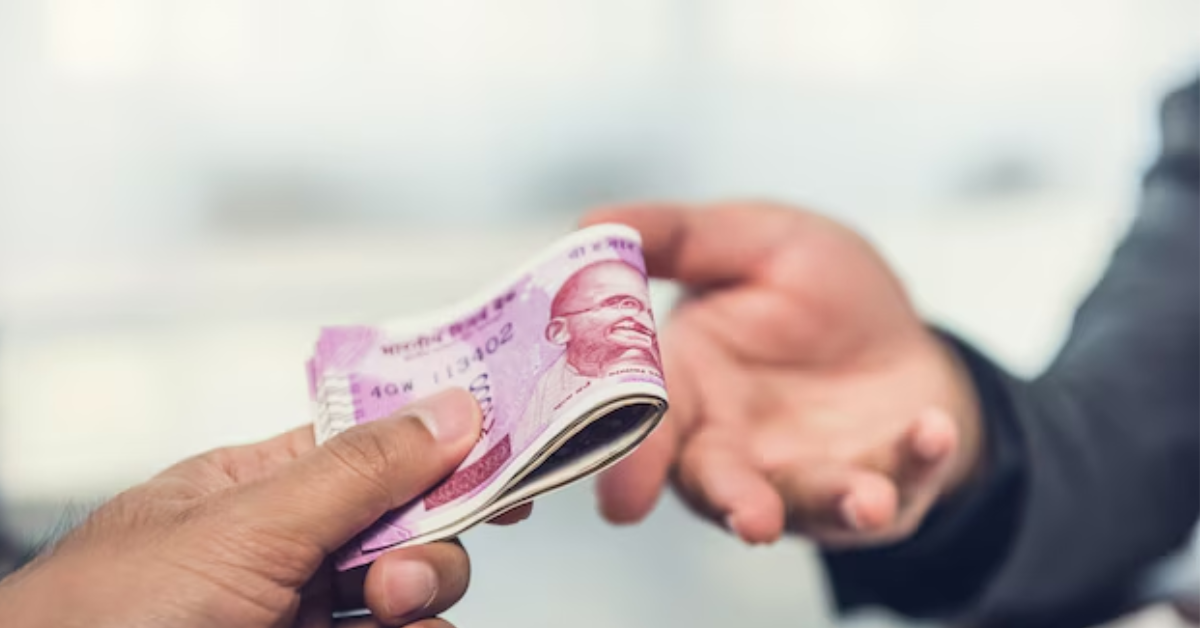 lic-hfl-salary