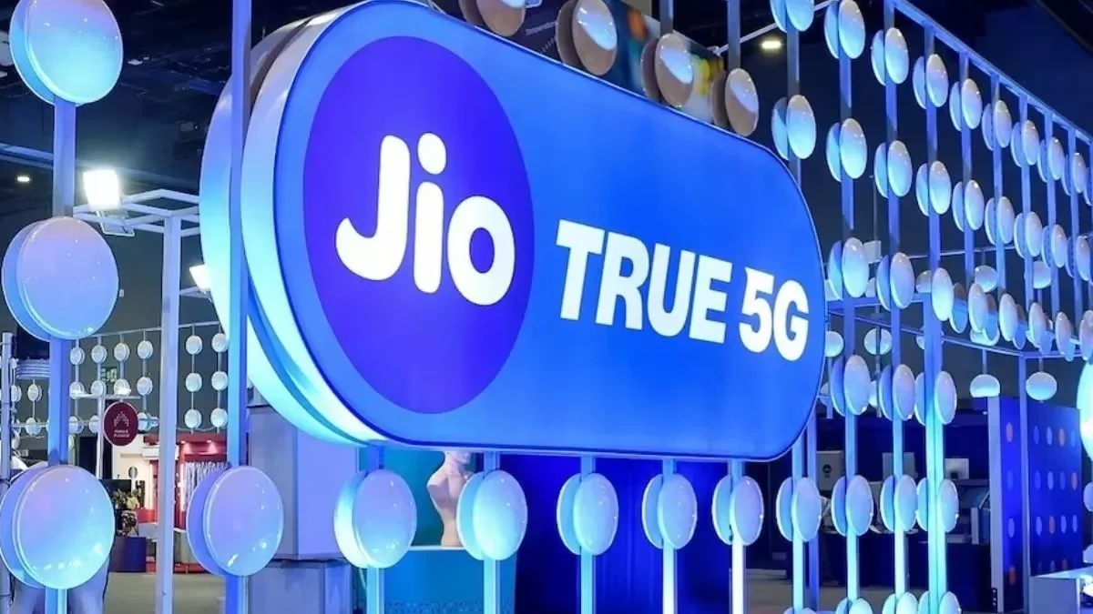 Reliance Jio joins hands with IIT Bombay to launch Bharat GPT, to bring OS for smart TVs