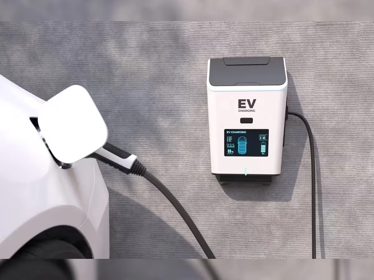 Tata Power ties up with Indian Oil to set up 500 EV charging points across India - 13 December Current Affairs 2023 in English