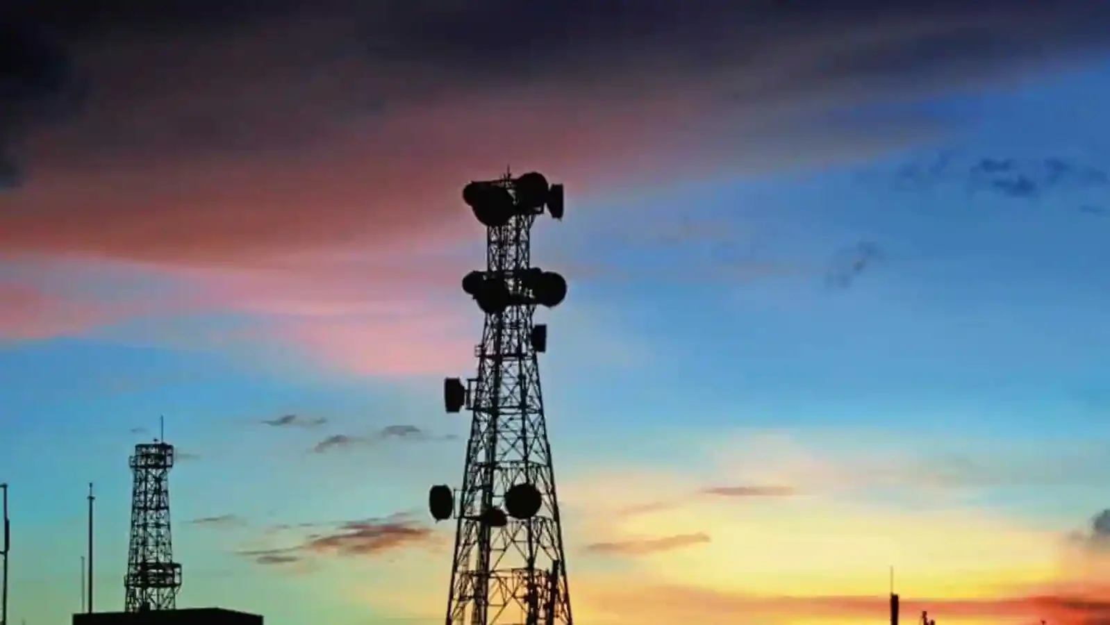 Cabinet approves telecom spectrum auctions at a base price of Rs 96,317.65 cr