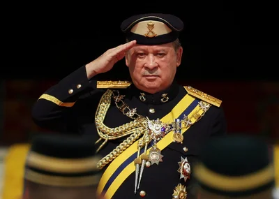 Malaysia's Billionaire Sultan Ibrahim Iskandar sworn in as the new king