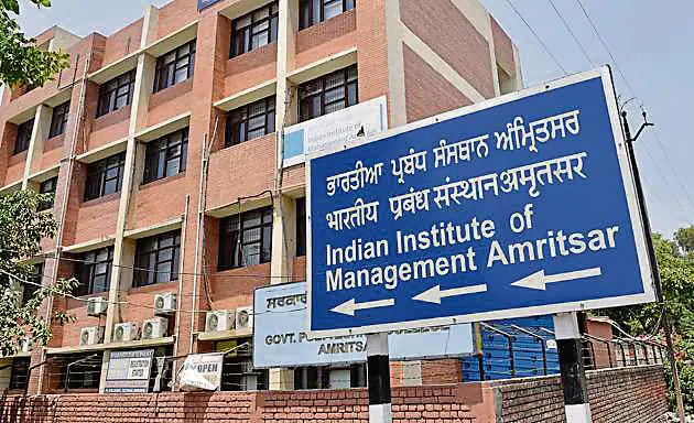 IIM Amritsar Courses 2024 – Fees, Eligibility All Details Check Now